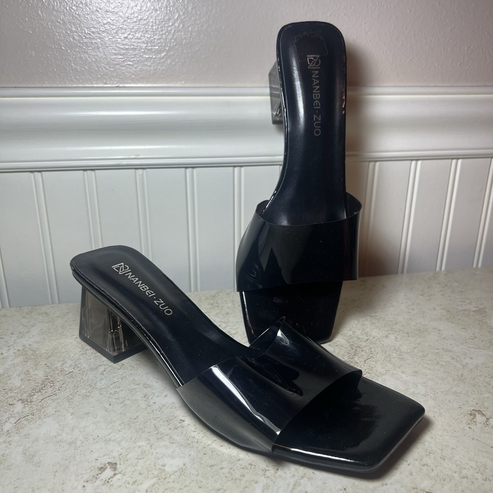 Goth Y2K/90s Style NANBEI ZUO Patent Mules with Clear Heel, Black, Sz 39 US 8.5